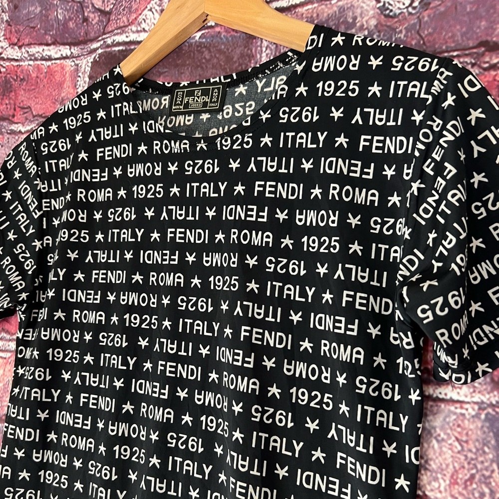 Fendi Roma Italy 1925 Monogram Graffiti Logo Tee Shirt Black XXS - Picture 2 of 7